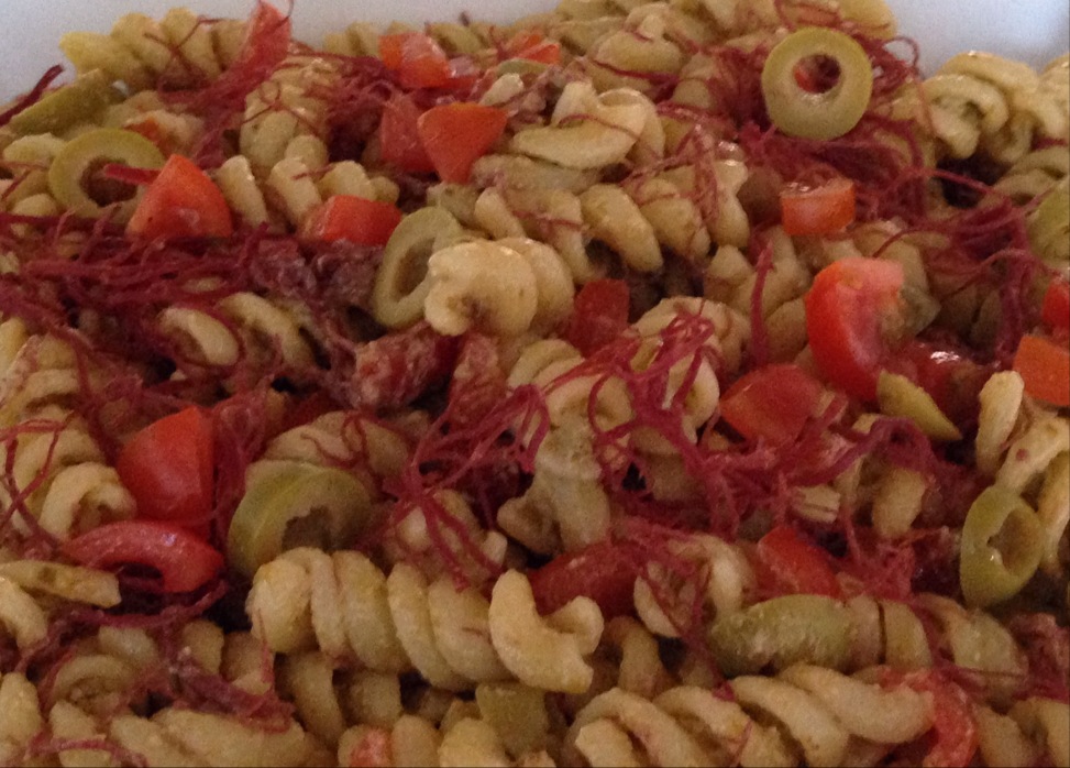 Silvia P. Kitchen Pasta estiva con sfilacci di cavallo, pesto di